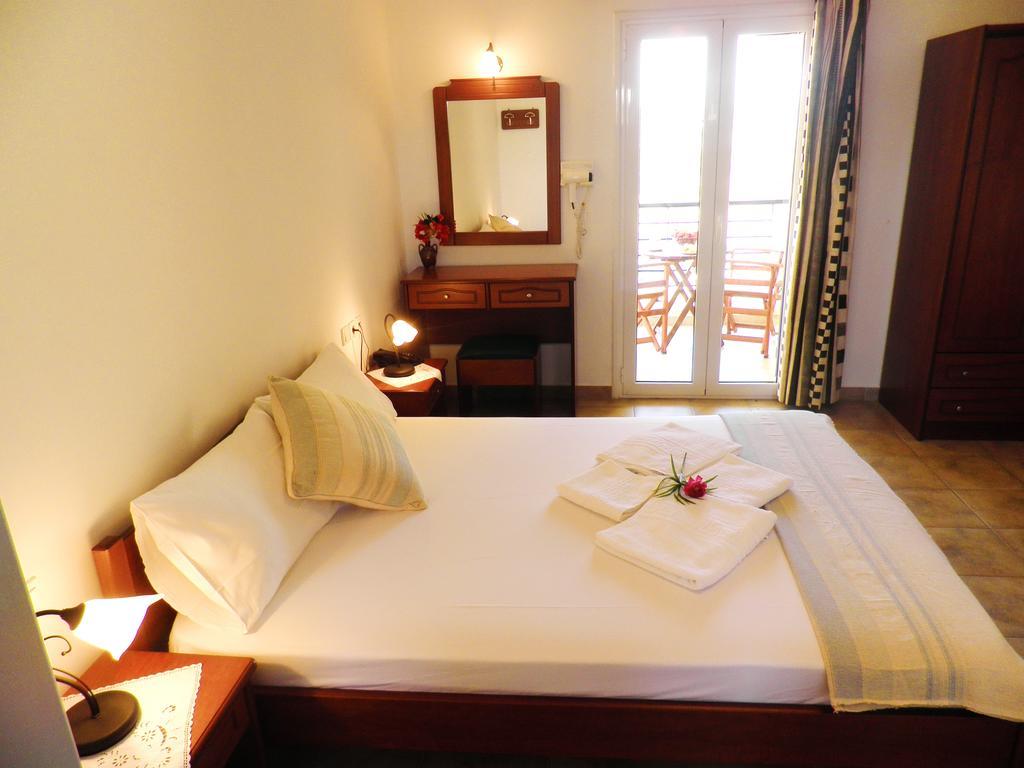 Giannikas Apartments Livadi  Luaran gambar